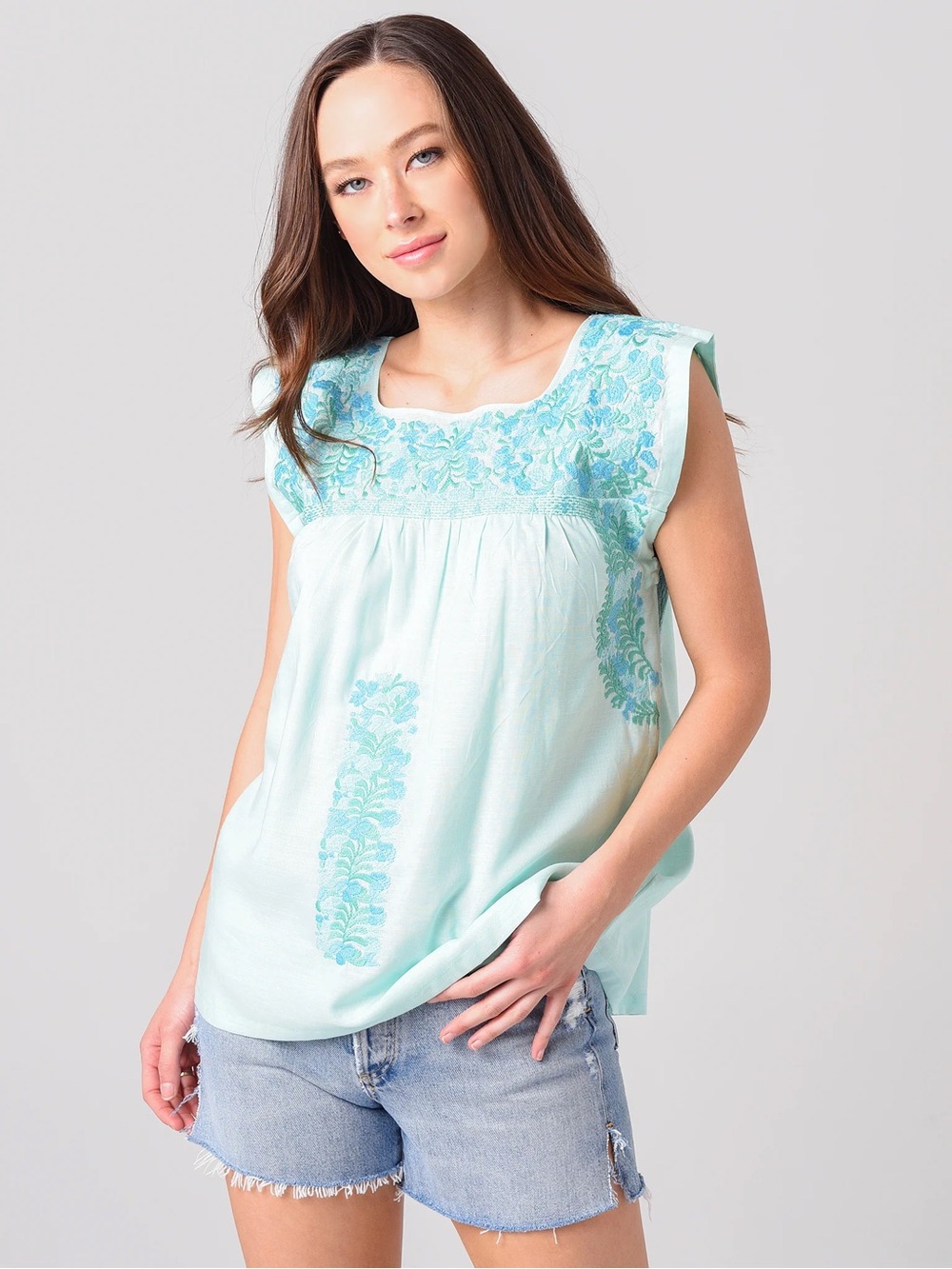 J. Marie Paige Embroidered Mint Blue Flutter Sleeve Tunic Top Size Medium